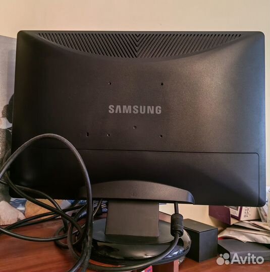 Монитор Samsung SyncMaster 226bw