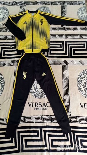 Спортивный костюм на подростка