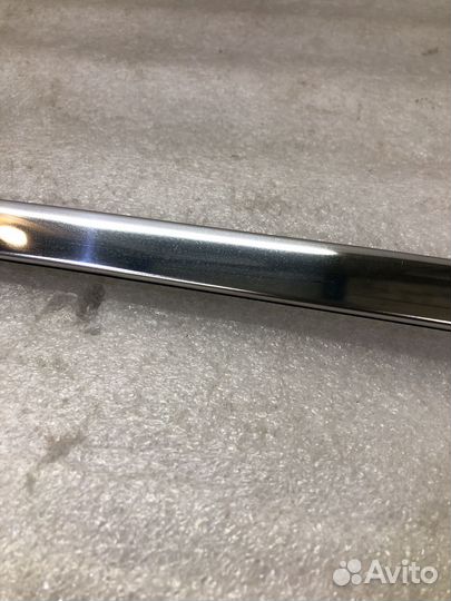 Молдинг стекла верх задней Л двери Geely Coolray