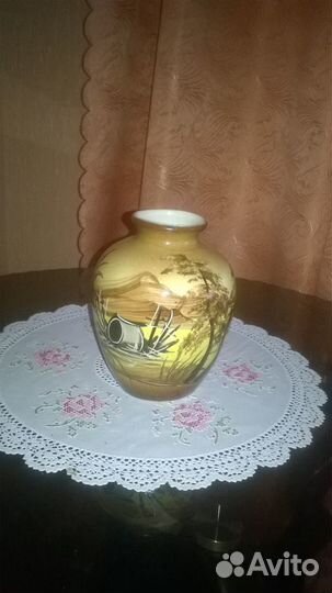 Ваза. Фарфор. Восточный мотив