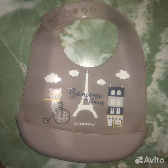 Нагрудник силиконовый