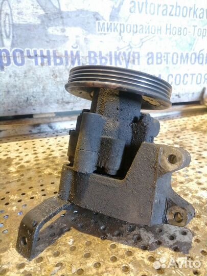 Насос гур Opel Insignia