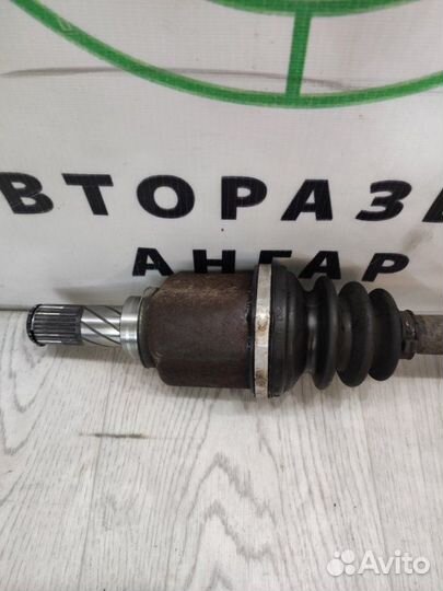 Привод передний левый Nissan Note E11 HR16DE 2011