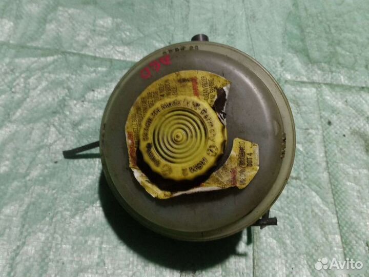 Цилиндр тормозной главный Audi 80 B3