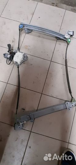 Стеклоподъемник peugeot 308