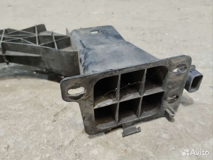 Усилитель переднего бампера Citroen C4 2010-2016