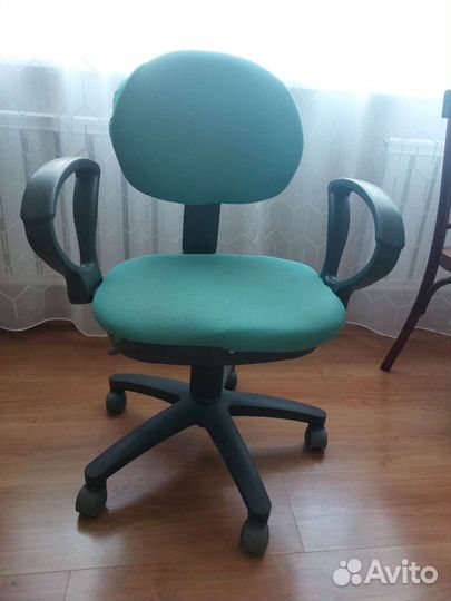 Компьютерное кресло