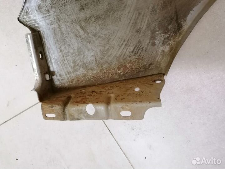 Крыло переднее правое Chrysler Concord 1998-2004