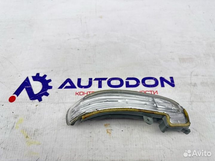 Повторитель поворота правый Mercedes C-Class W203