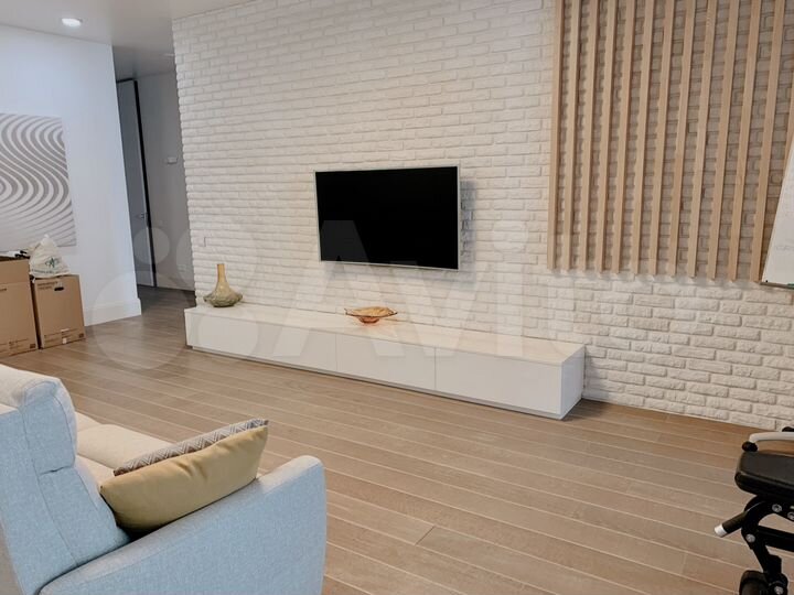 3-к. квартира, 104 м², 21/21 эт.