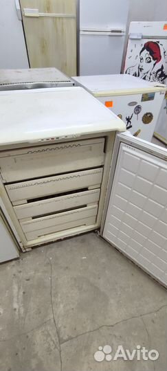 Морозилка бирюса