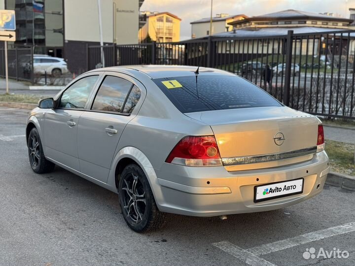 Opel Astra 1.6 МТ, 2010, 252 000 км