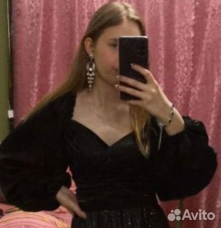 Продам нарядный топ женский атласный