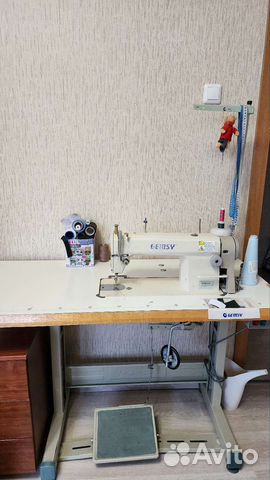 Швейная машинка Gemsy