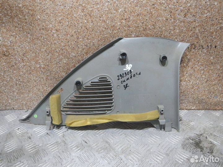 Обшивка/накладка стойки Renault Clio