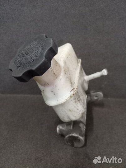 Главный тормозной цилиндр Kia Sportage 2