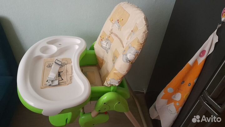 Стульчик для кормления globex