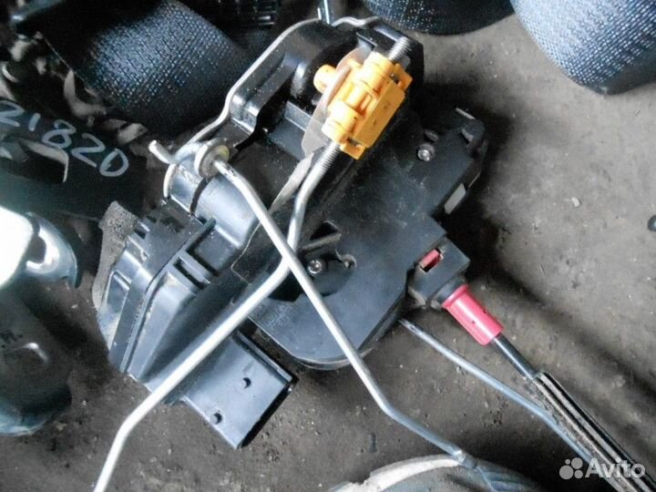 Замок двери передней левой 6 контактов Chevrolet A