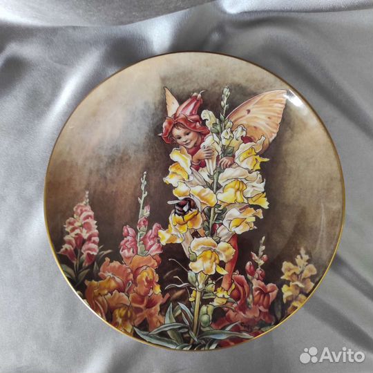 Сесиль Мари Байкер Фестиваль цветочных фей Англия