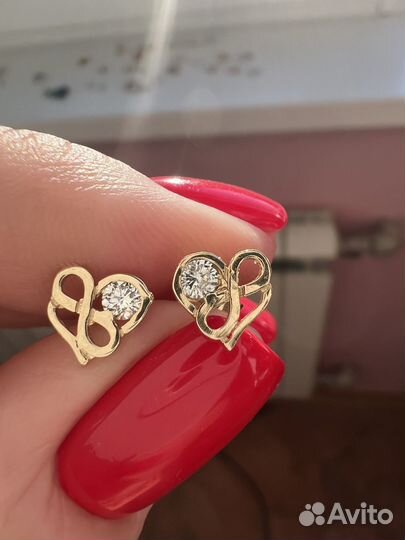 Золотые серьги с бриллиантами Сердечки 585 пр