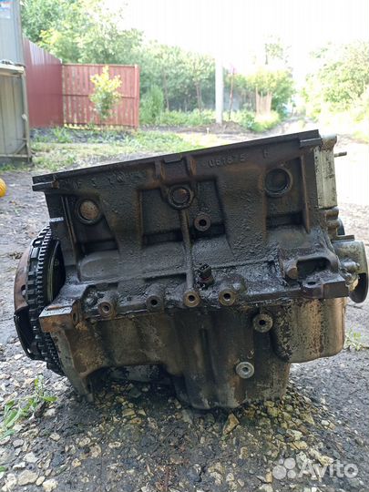 Блок цилиндров Рено Меган 2 к4м