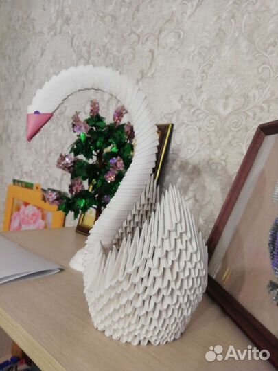 Бумажный лебедь (оригами из бумаги)