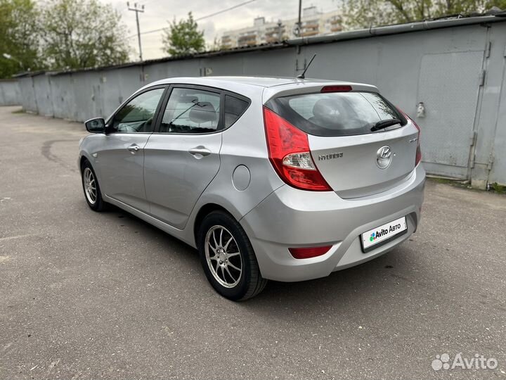 Hyundai Solaris 1.6 AT, 2012, 217 547 км