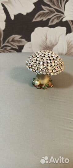 Шкатулка для ювелирных украшений