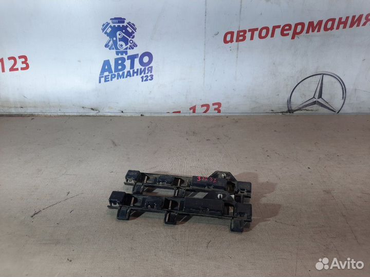 Кронштейн порога левый Bmw 118I F20 N13B16 2015