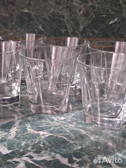 Стаканы и стопки стекло