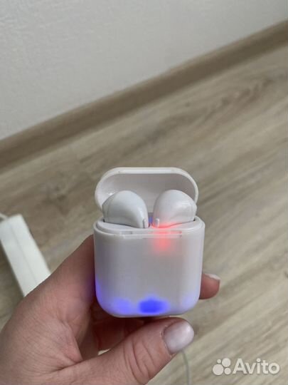 Наушники apple airpods