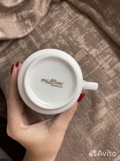 Кружка фарфоровая новая в подарочной упаковке