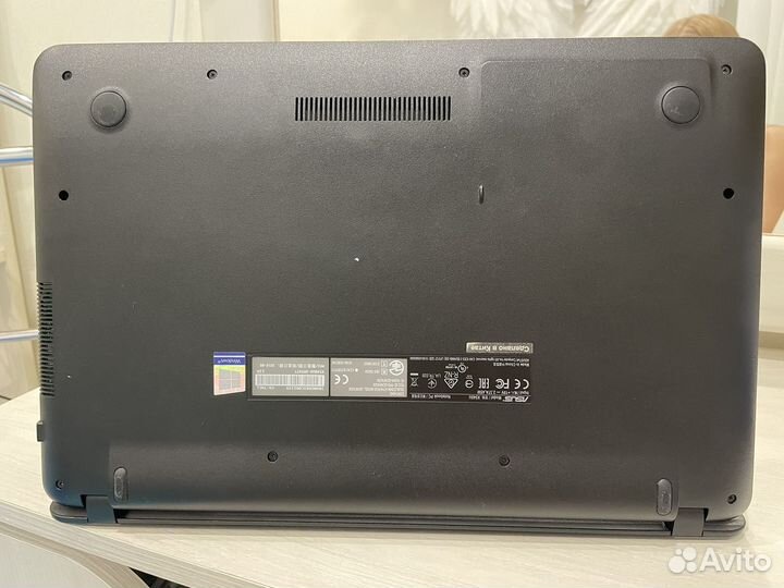 Ноутбук asus