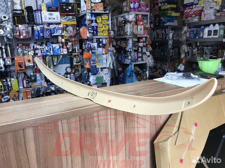 Спойлер на крышку багажника (lip) Toyota Camry V40