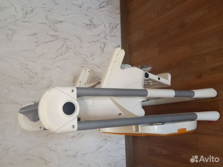 Стульчик для кормления Happy baby