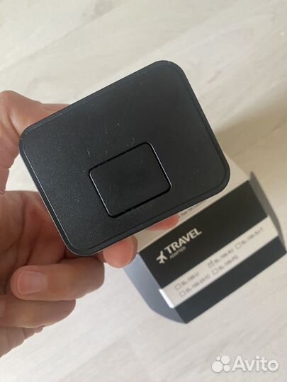 Тревел адаптер, переходник, зарядка вфм