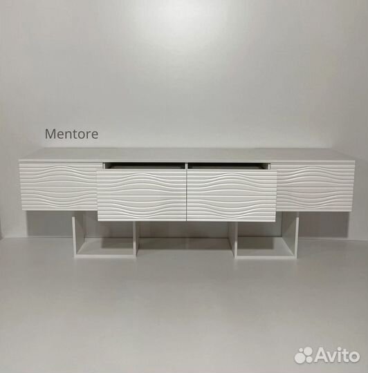 Тумба тв Bravo (на опорах или подвесная)