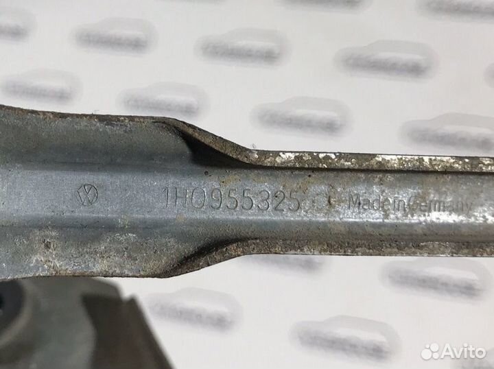 Трапеция дворников Volkswagen Golf MK3 1.6 1993