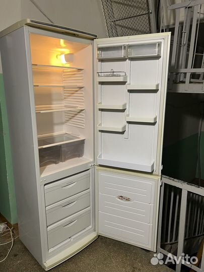 Холодильник атлант двухкамерный