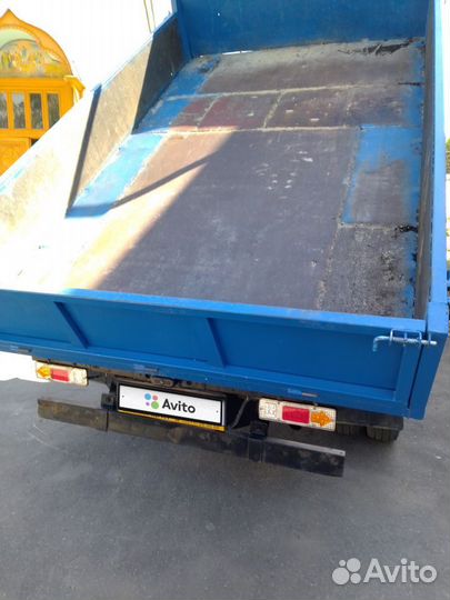 Isuzu Elf (N-series), 2009