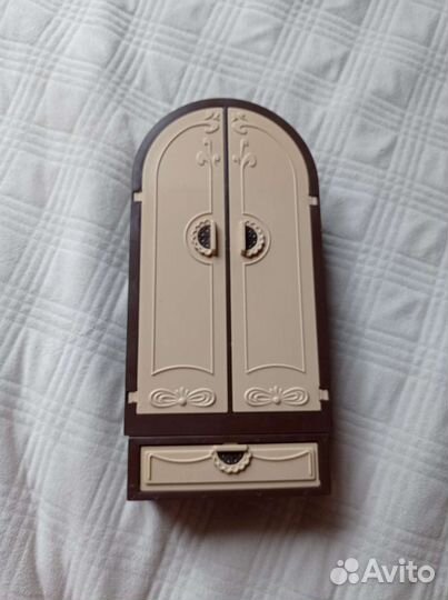 Шкаф для кукол