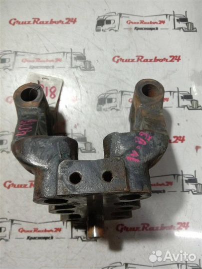 Кронштейн крепления реактивной тяги Iveco Trakker