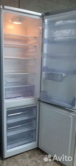 Холодильник 