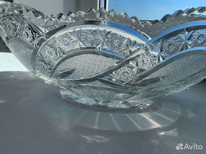 Хрустальная овальная ваза для фруктов