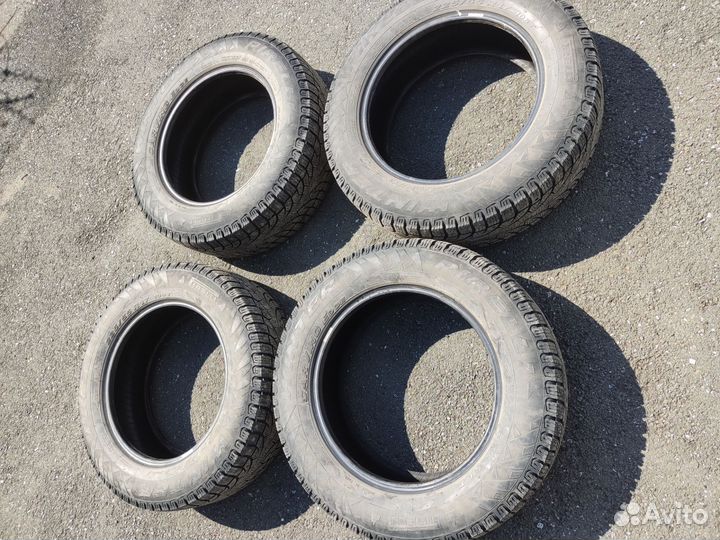 Pirelli Winter Carving Edge SUV 225/65 R17