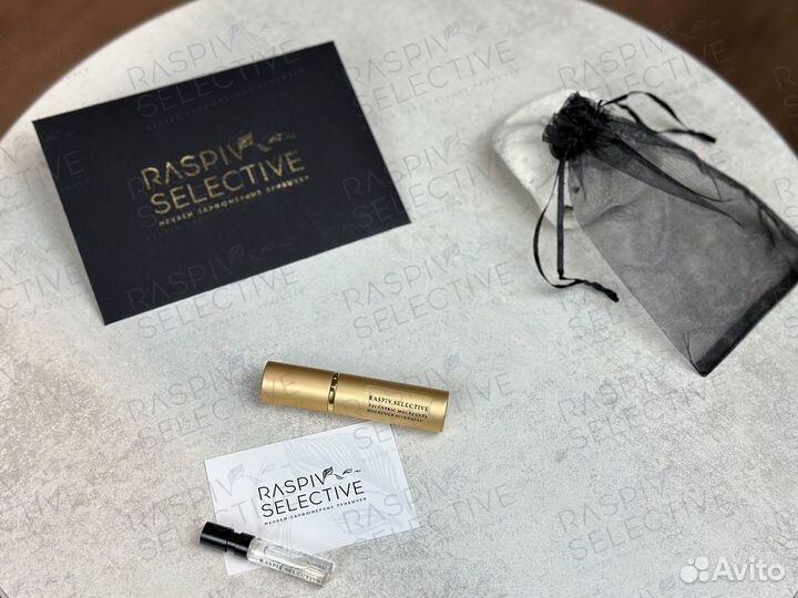 Escentric Molecules Molecule 01 + Guaiac Wood