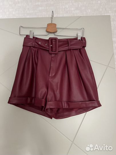 Кожаные шорты