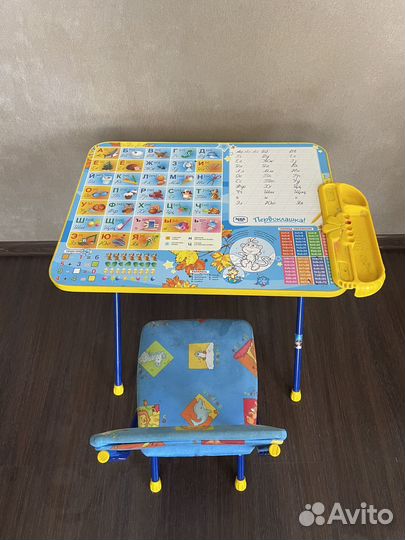 Детский стол и стул
