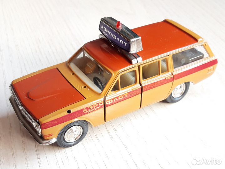 Масштабная модель Волга Газ 24 Аэрофлот 1:43