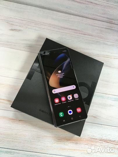 Samsung Galaxy Z Fold4, 12/256 ГБ